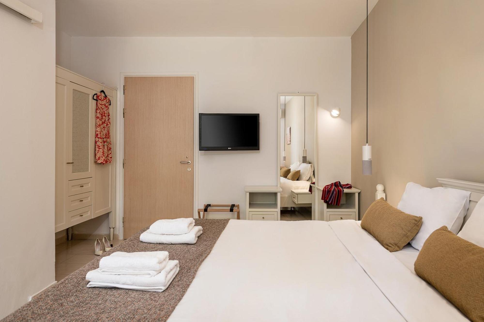 Caldera Village Agia Marina  Room photo